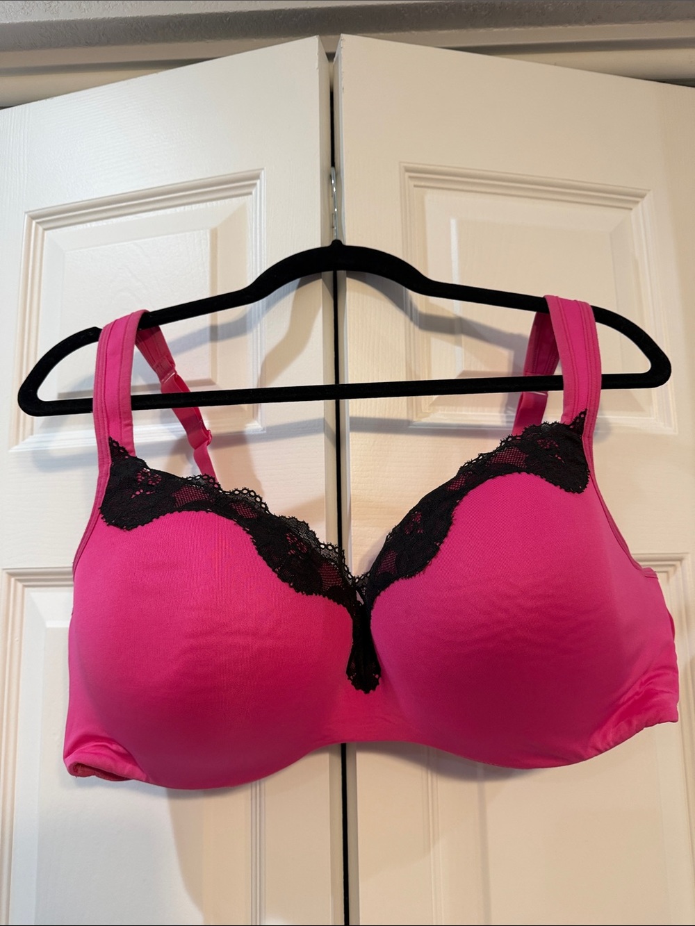 Cacique Hot Pink Lace Full Coverage Women’s Bra- Balconette Sz 44D